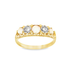 Pre Owned 18ct Opal and Diamond Ring ZV856